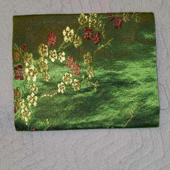 silk Wallet - Picture 5 of 8